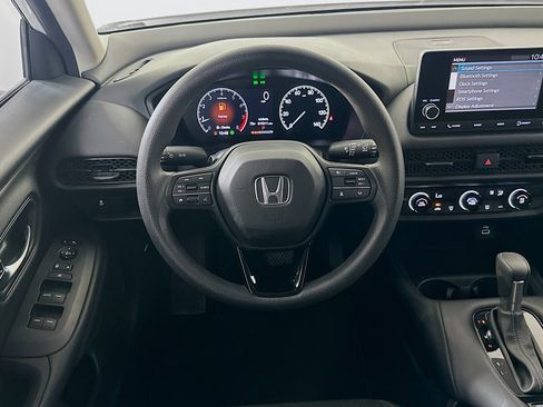 Used 2025 Honda HR-V LX image 17