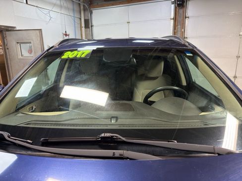 Used 2017 Hyundai Santa Fe SE image 25