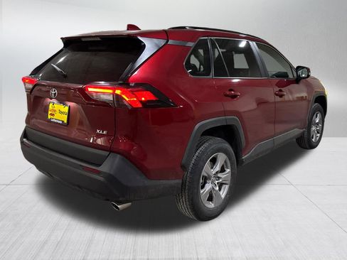 Used 2025 Toyota RAV4 XLE image 6