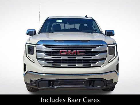 New 2026 GMC Sierra 1500 SLE image 2