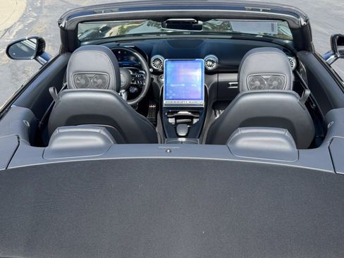 Used 2022 Mercedes-Benz SL 63 AMG 4MATIC image 17