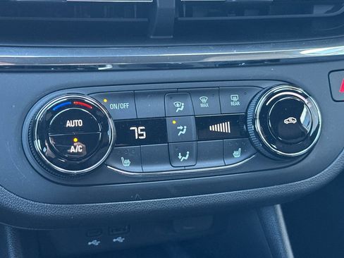 Used 2025 Buick Envista Preferred w/ Convenience I Package image 27