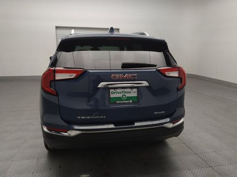 Used 2024 GMC Terrain SLT AWD/4WD image 6