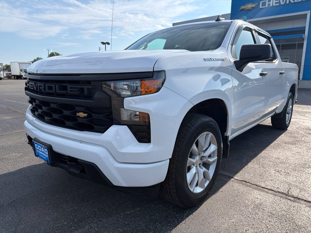 Used 2023 Chevrolet Silverado 1500 Custom AWD/4WD image 7