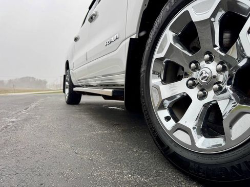 Used 2019 RAM 1500 Big Horn image 8