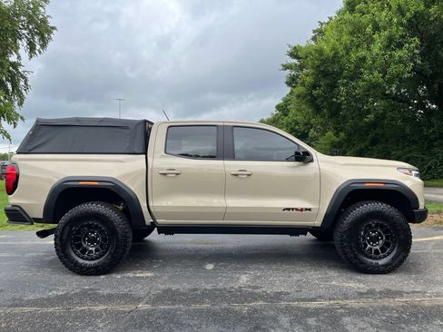 Used 2024 GMC Canyon AT4X w/ AT4X AEV Edition AWD/4WD image 46