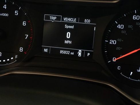 Used 2021 Chevrolet TrailBlazer LS FWD image 20