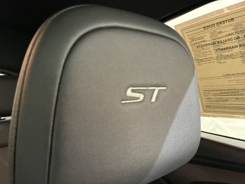 Used 2024 Buick Envista Sport Touring w/ Convenience I Package FWD image 14