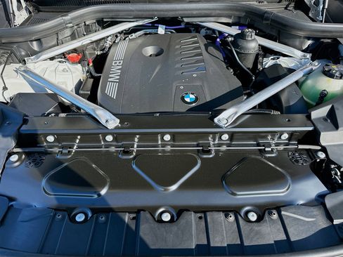 New 2026 BMW X5 sDrive40i w/ Premium Package image 25