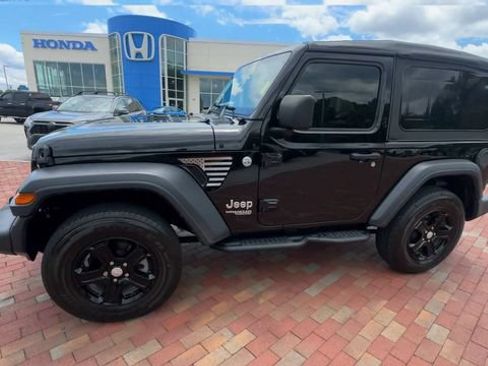 Used 2020 Jeep Wrangler Sport AWD/4WD image 7