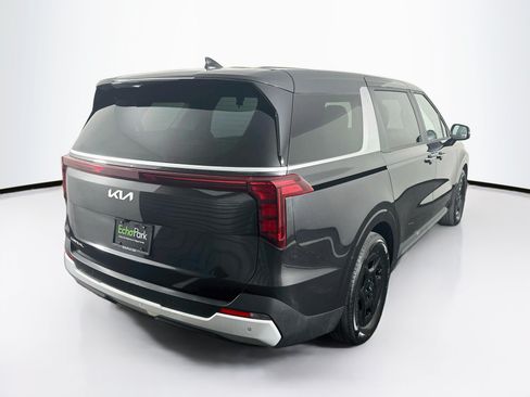 Used 2026 Kia Carnival FWD image 9