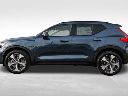 New 2026 Volvo XC40 B5 Plus w/ Protection Package Premier image 8