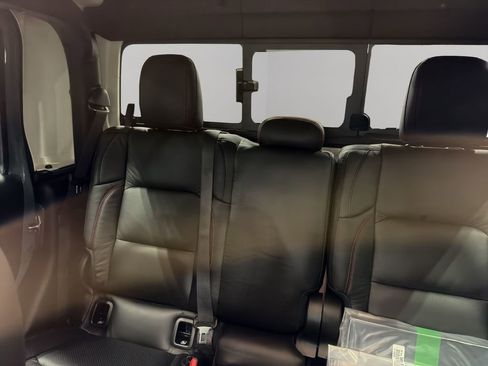 New 2026 Jeep Gladiator Rubicon w/ Steel Bumper Group image 37