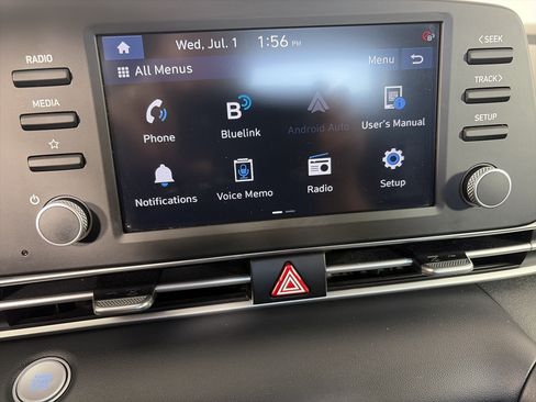 Certified 2022 Hyundai Elantra SEL FWD image 16