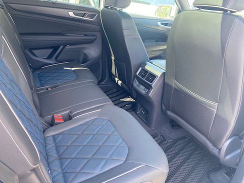 New 2026 Volkswagen Atlas Cross Sport SEL Premium R-Line image 13