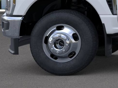 New 2026 Ford F350 Lariat AWD/4WD image 19