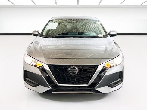 Used 2023 Nissan Sentra SV image 2