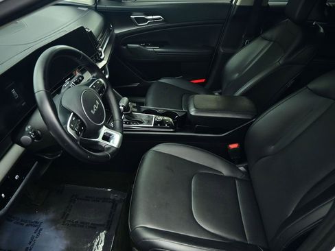 Certified 2024 Kia Sportage EX image 23