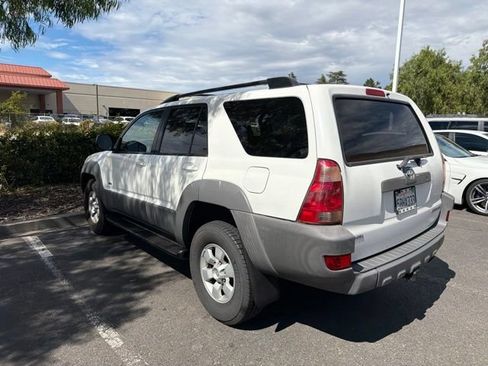 Used 2003 Toyota 4Runner SR5 RWD image 18