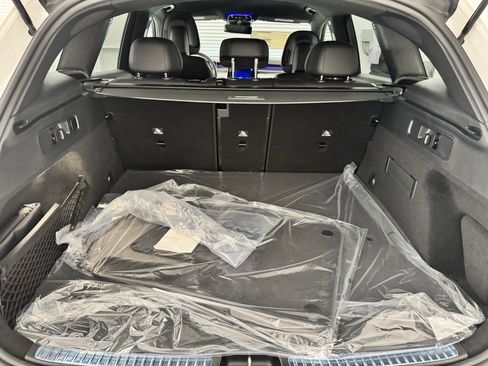 Certified 2025 Mercedes-Benz GLC 300 image 21