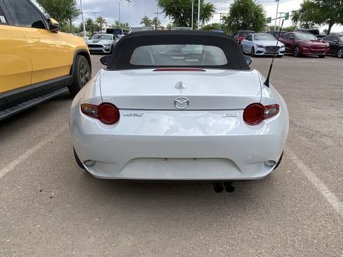 Used 2016 MAZDA MX-5 Miata Grand Touring RWD image 3