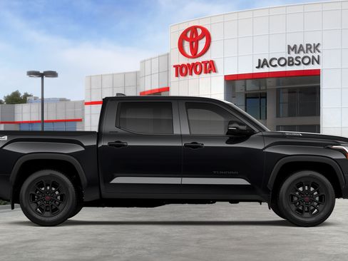 New 2026 Toyota Tundra Limited AWD/4WD image 12