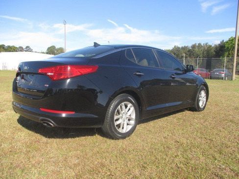 Used 2013 Kia Optima LX image 3