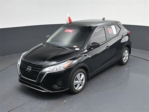 Used 2025 Nissan Kicks Play S image 44