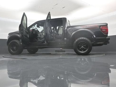 Used 2025 Ford F150 Raptor AWD/4WD image 59