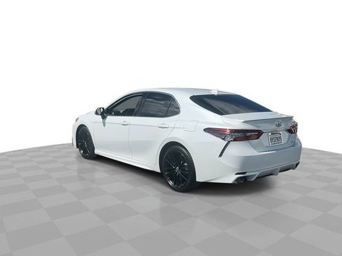 Used 2022 Toyota Camry XSE image 6