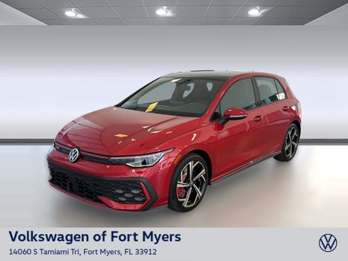 New 2026 Volkswagen Golf SE FWD image 1