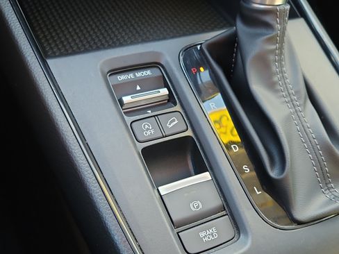 Used 2025 Honda CR-V EX image 10