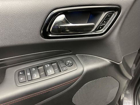 Used 2024 Dodge Durango R/T AWD/4WD image 10