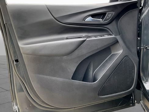 Used 2021 Chevrolet Equinox LT FWD image 20