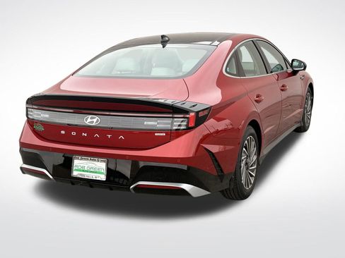 New 2025 Hyundai Sonata Limited image 7