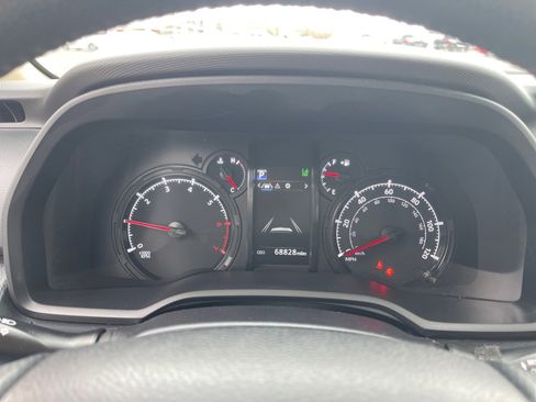 Used 2023 Toyota 4Runner SR5 Premium w/ Moonroof Package image 4