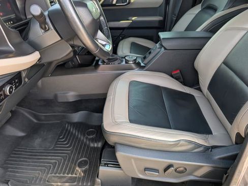 Used 2023 Ford Bronco Wildtrak AWD/4WD image 17