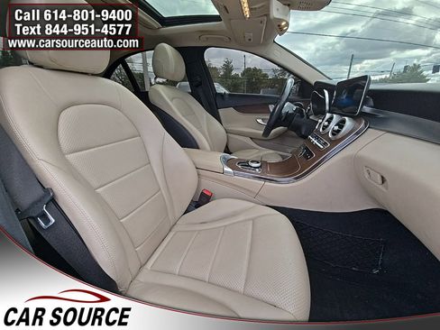 Used 2020 Mercedes-Benz C 300 4MATIC Sedan image 29