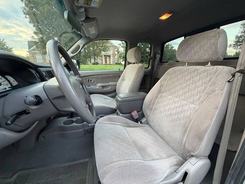 Used 2003 Toyota Tacoma PreRunner RWD image 8