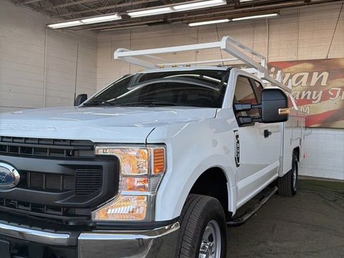 Used 2022 Ford F350 XL w/ Power Equipment Group image 8