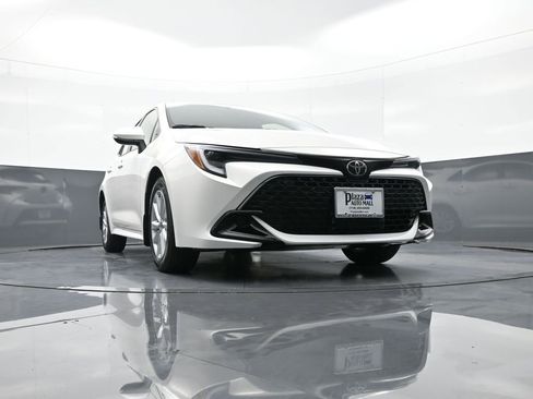 New 2025 Toyota Corolla SE image 27