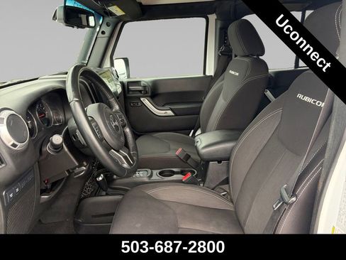Used 2015 Jeep Wrangler Unlimited Rubicon image 11