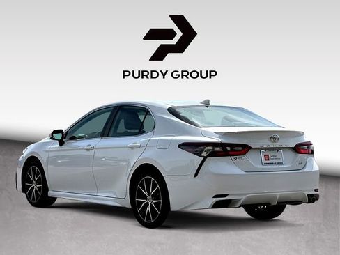 Used 2023 Toyota Camry SE FWD image 6