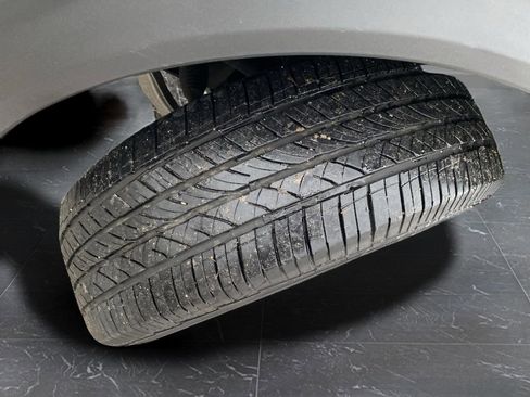 Used 2020 Ford Explorer XLT image 44