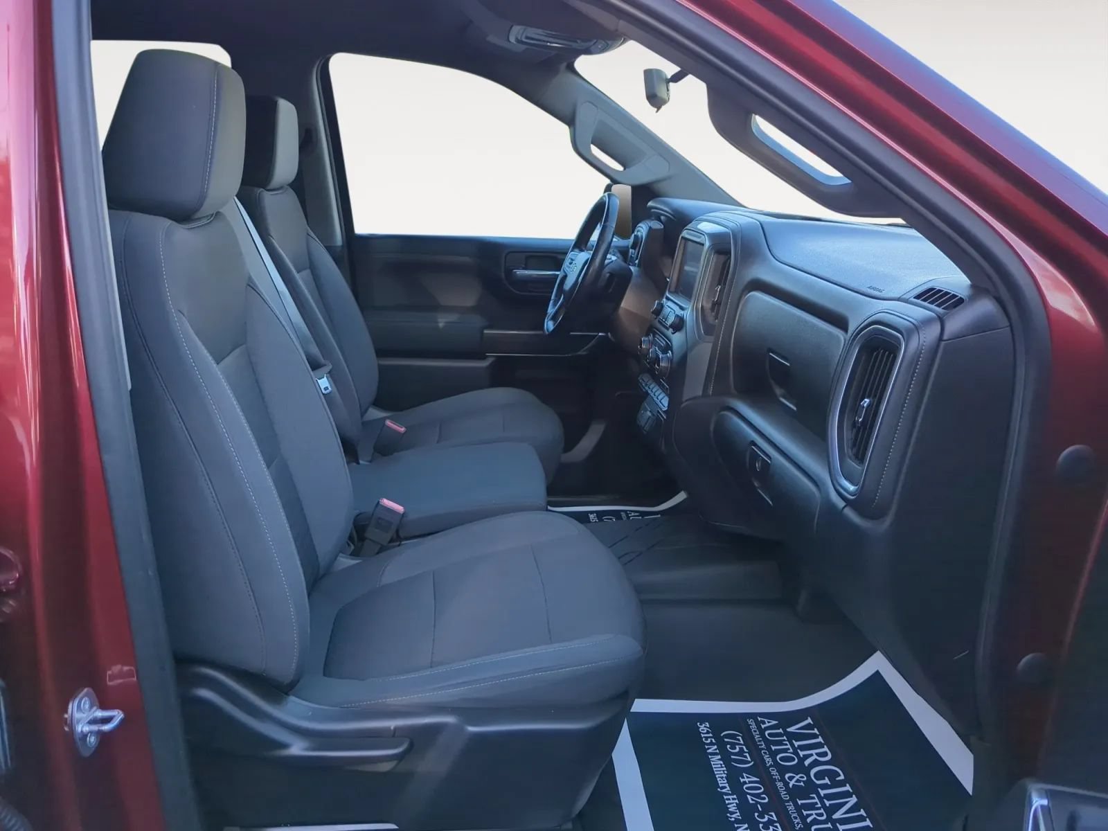 Used 2020 Chevrolet Silverado 1500 LT w/ All-Star Edition AWD/4WD image 15