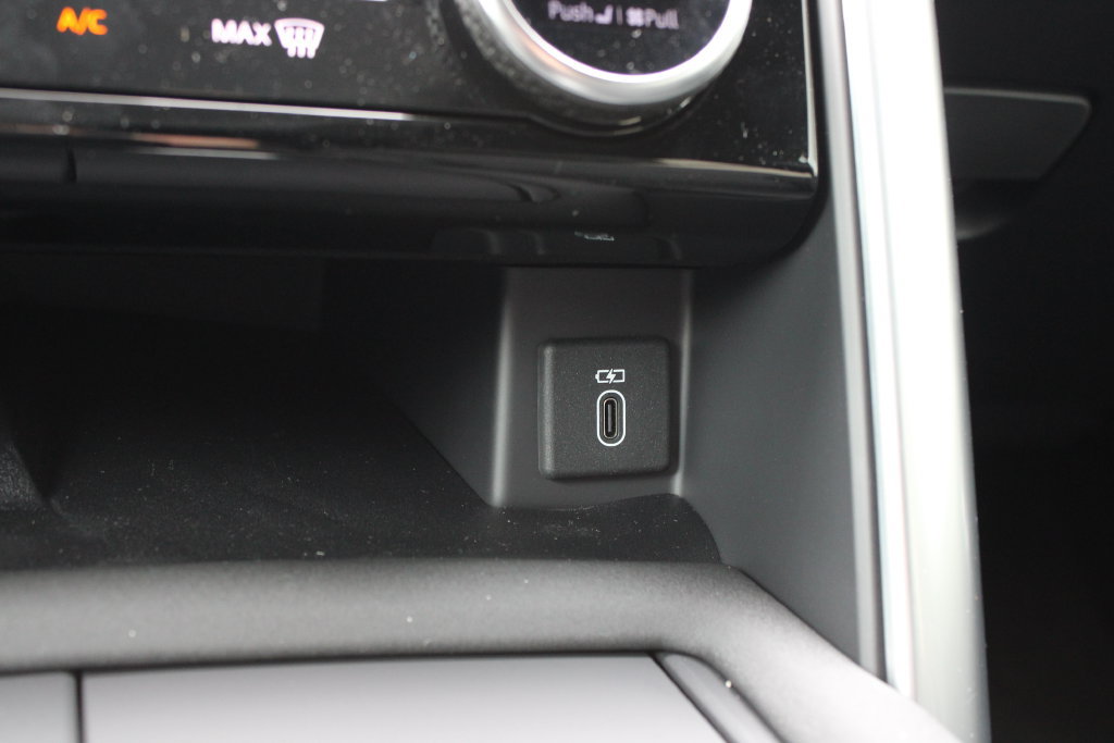 New 2026 Land Rover Discovery Dynamic SE AWD/4WD image 15
