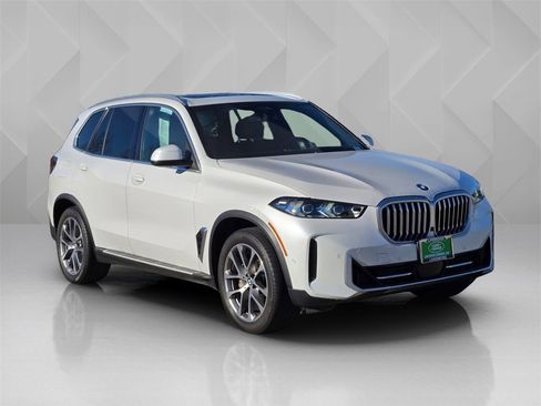 Used 2024 BMW X5 sDrive40i image 8
