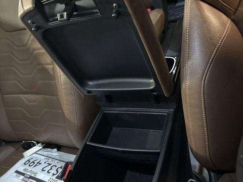 Used 2022 Kia Telluride SX w/ SX Prestige Package image 24