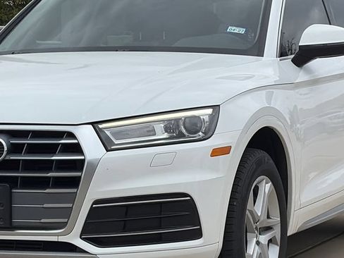 Used 2019 Audi Q5 2.0T Premium w/ Convenience Package AWD/4WD image 4