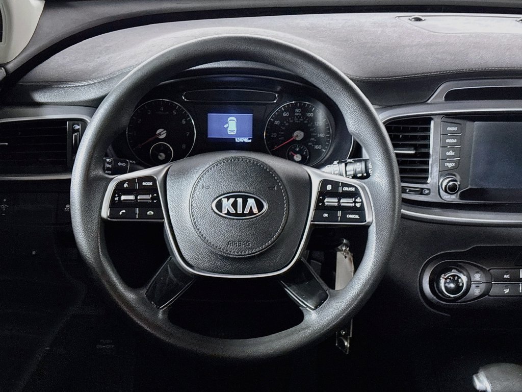 Used 2020 Kia Sorento FWD V6 image 13